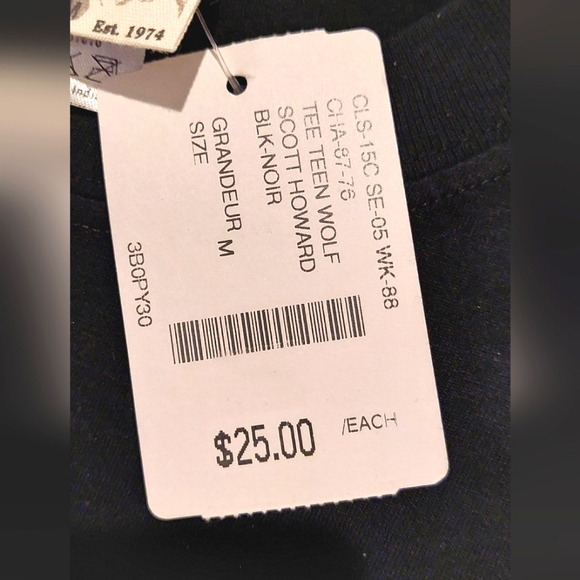 Teen Wolf Scott Howard Women's Junior Black Short Sleeved Tee NWT Size M - Picture 6 of 6